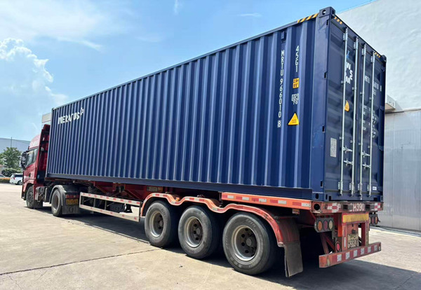 Orderupdate: verticale schuimtanks en AFFF-schuimconcentraat verzonden!
